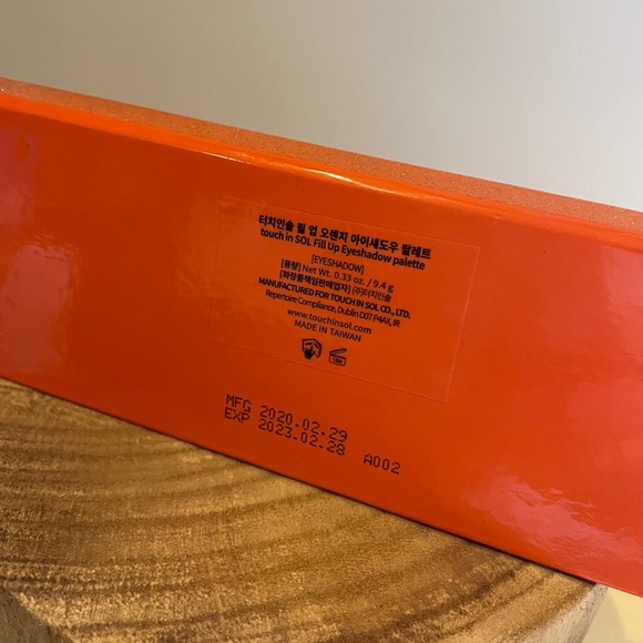 Gorgeous! TOUCH IN SOL FILL UP orange eyeshadow palette *BRAND NEW* - Picture 3 of 7